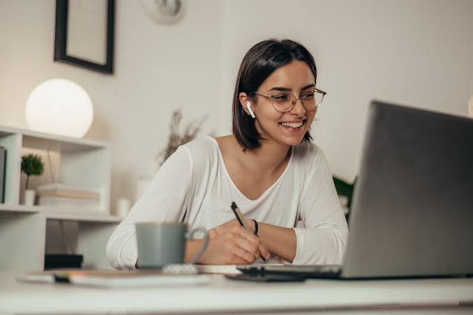Top Skills That Can Get You a $100K+ Job in Australia This Year